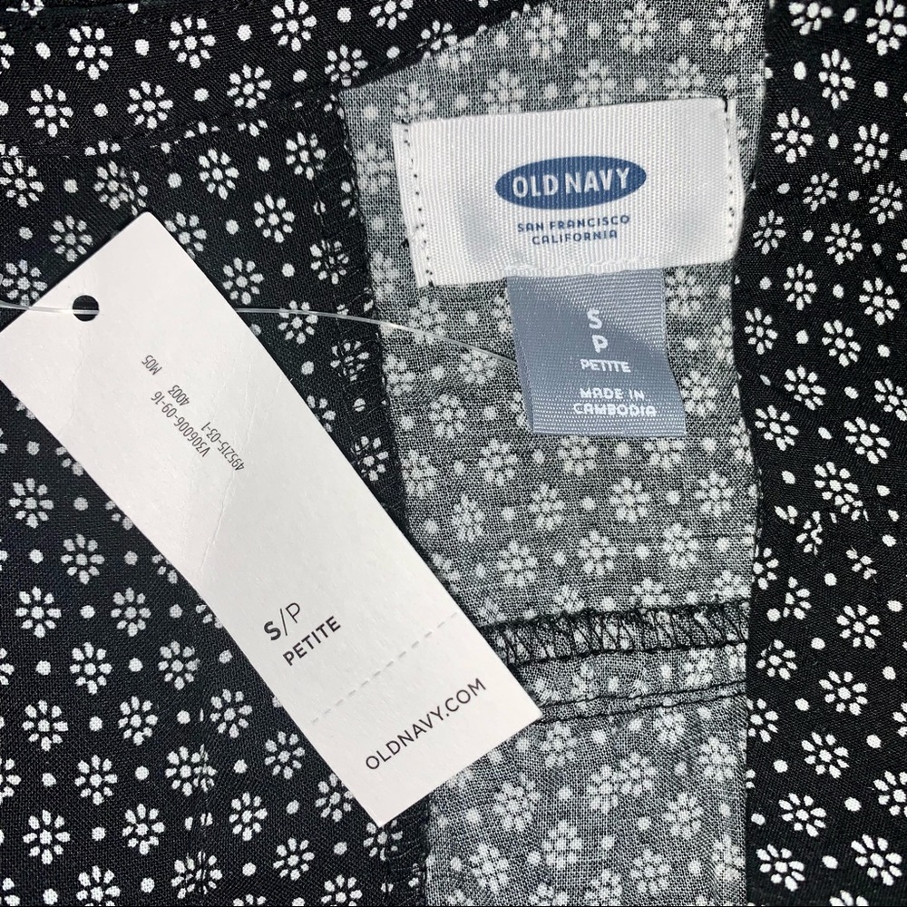 *NEW* Old Navy Dress - Picture 3 of 3